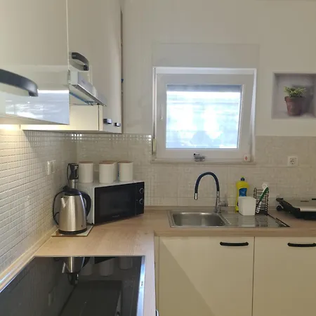 Apartment Modern Near The Sea-mise Trogir