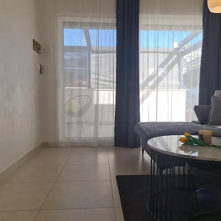 Apartment Modern Near The Sea-mise Trogir