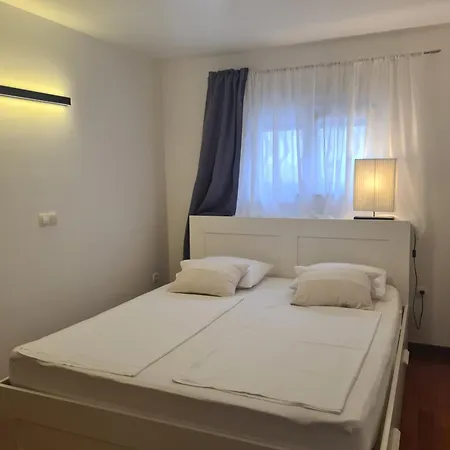 Modern Near The Sea-mise Appartement *