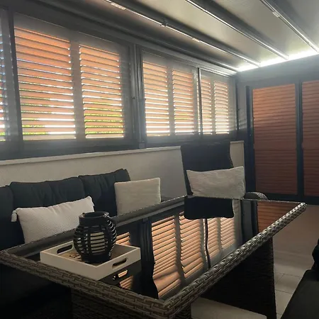 Modern Near The Sea-mise Appartement Trogir