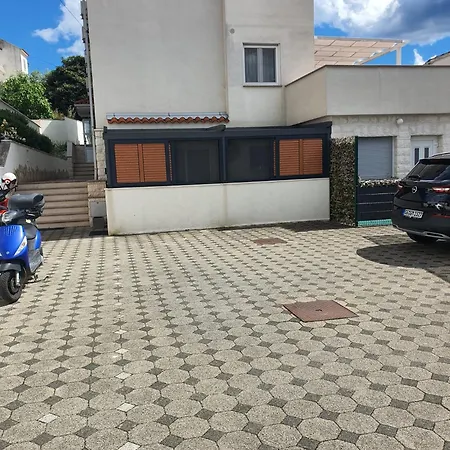 Modern Near The Sea-mise Appartement Trogir